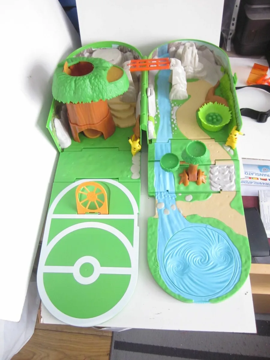 Pokeman Carrying Case/Backpack Playset 2020 - Image 1