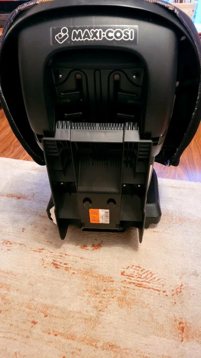 Maxi-Cosi Priori Child Car Seat - Image 4
