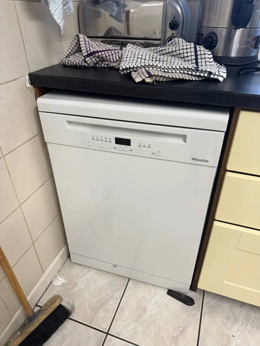 Miele Dishwasher - Image 1