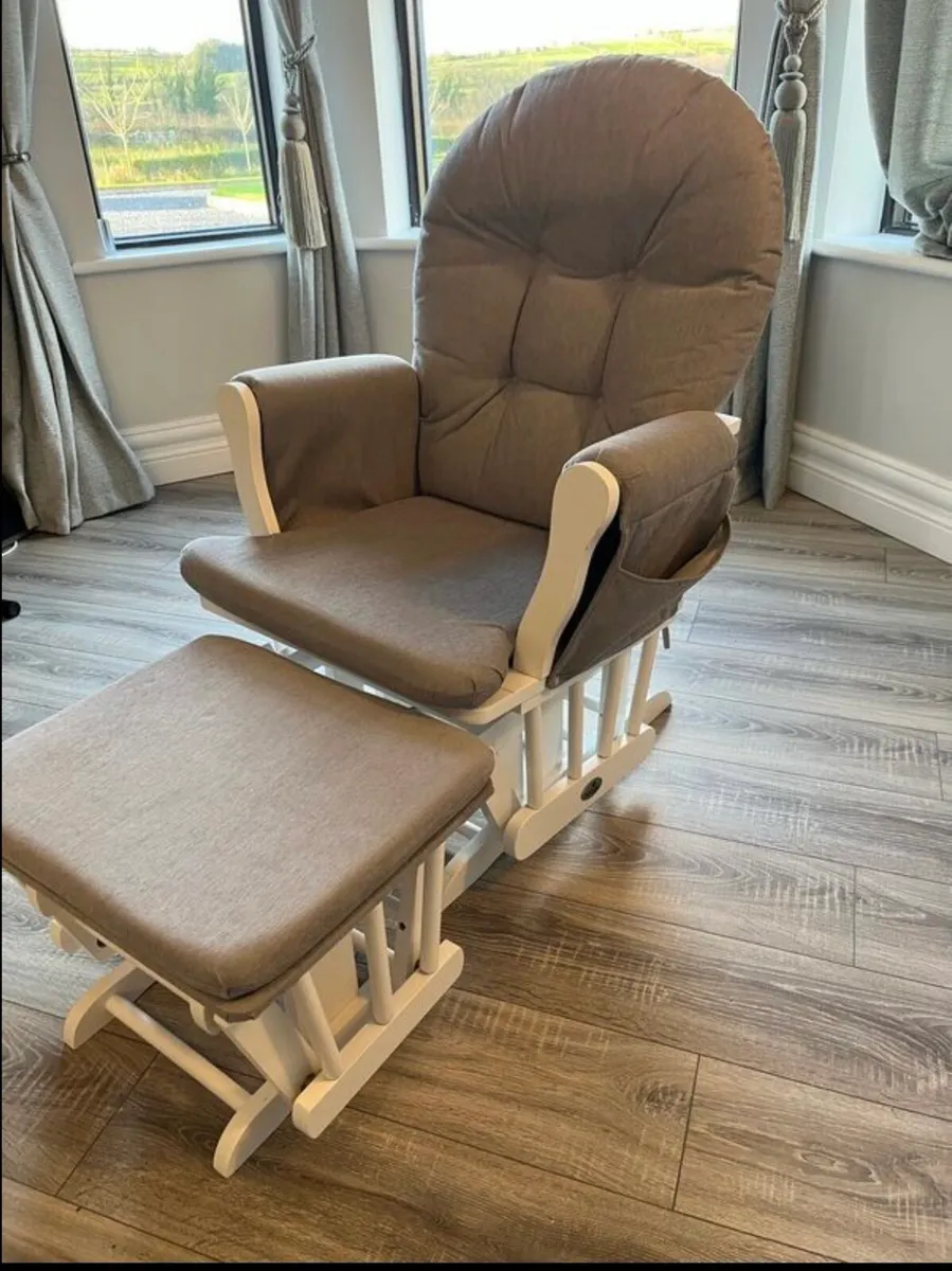 Babylo Nursery Chair and Footstool - Image 2