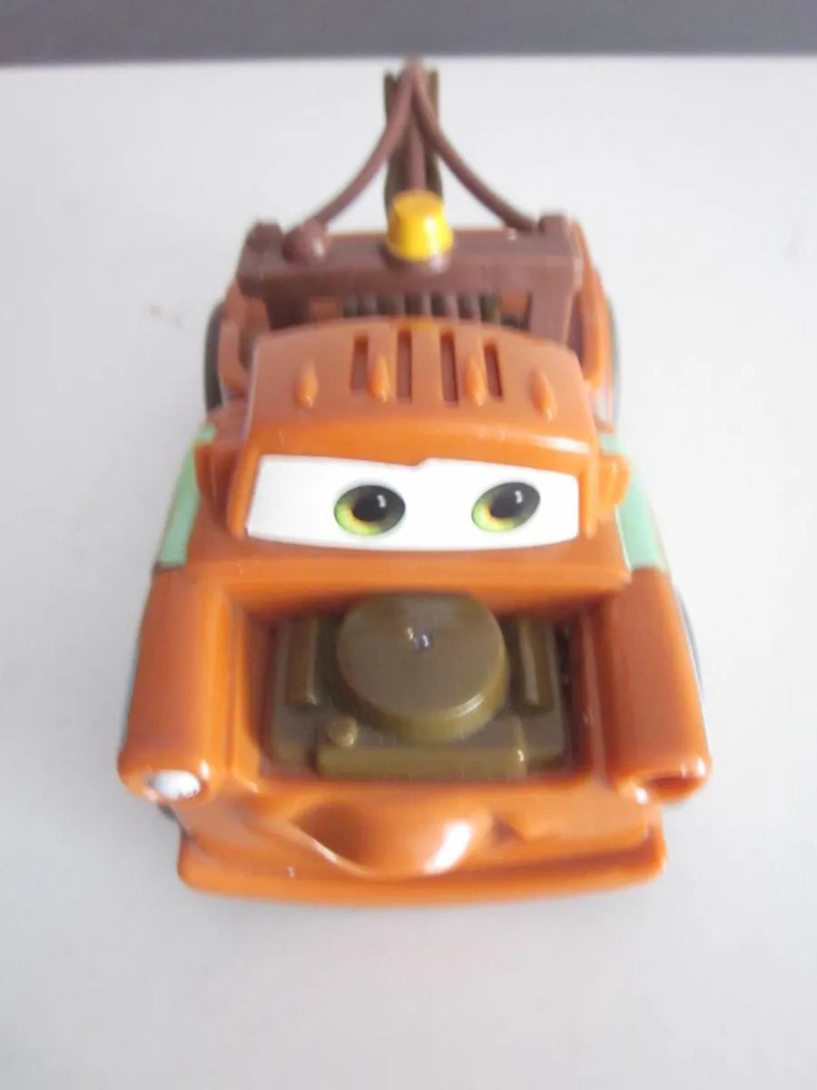 Disney / Pixar Cars 2 Shake 'N Go Car Truck - Image 1