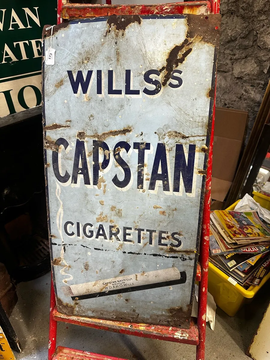 Antique and Pub contents auction - Image 1