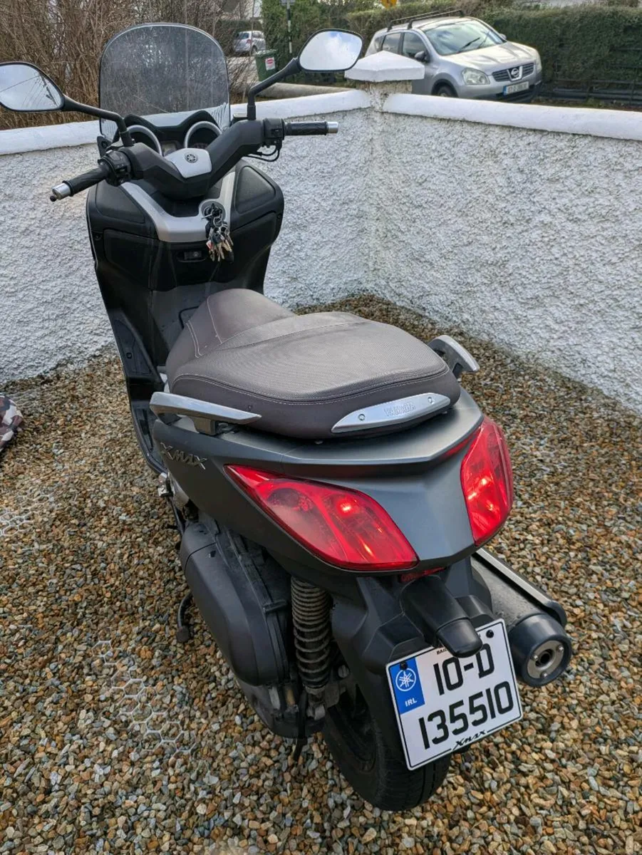 Yamaha Xmax 125 - Image 2