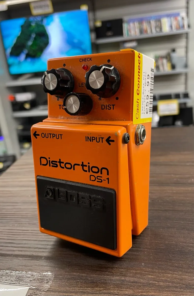 Boss distortion DS1 - Image 2