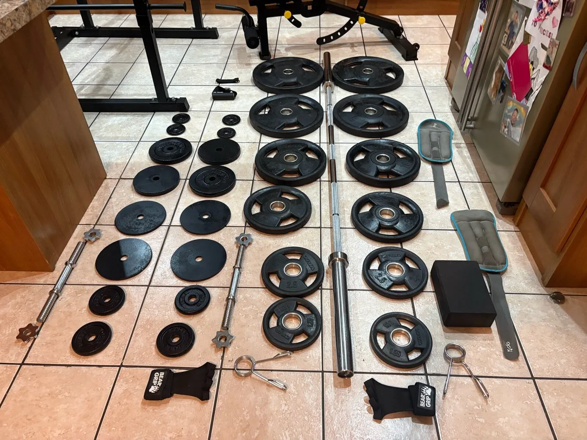 FANTASTIC GYM WEIGHTLIFTING FULL SET!!!! - Image 2