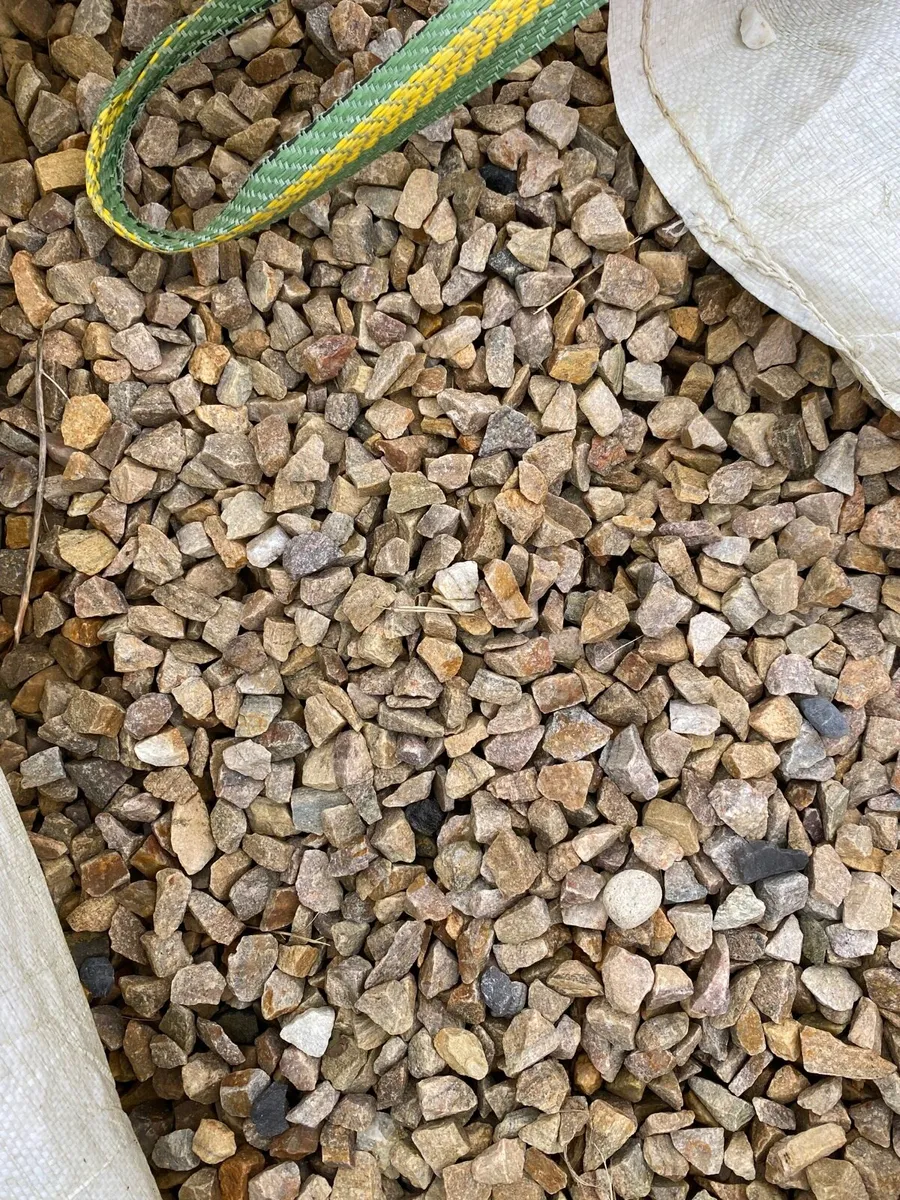 Tonne bags of stone - Image 3