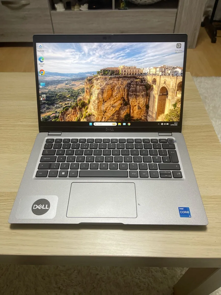 Dell laptop i5 pro 12gen 16-256 w11 pro - Image 1