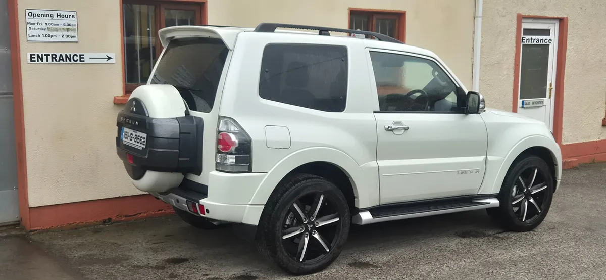 Mitsubishi Pajero 2015 Barbarian Man Plus Vat - Image 3