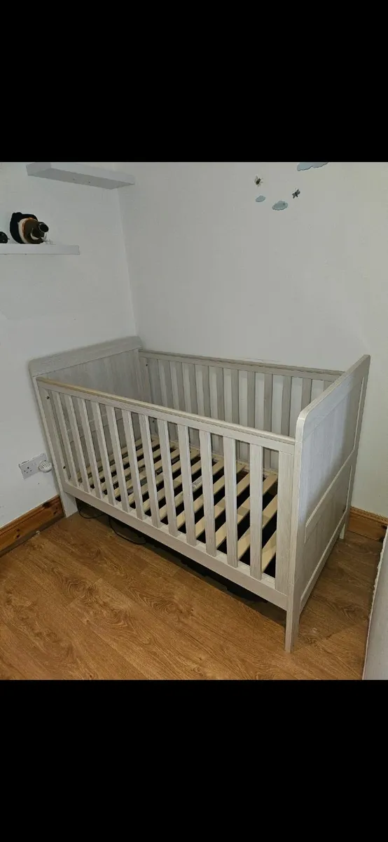 Mamas & Papas Atlas Range Nimbus White - Image 2