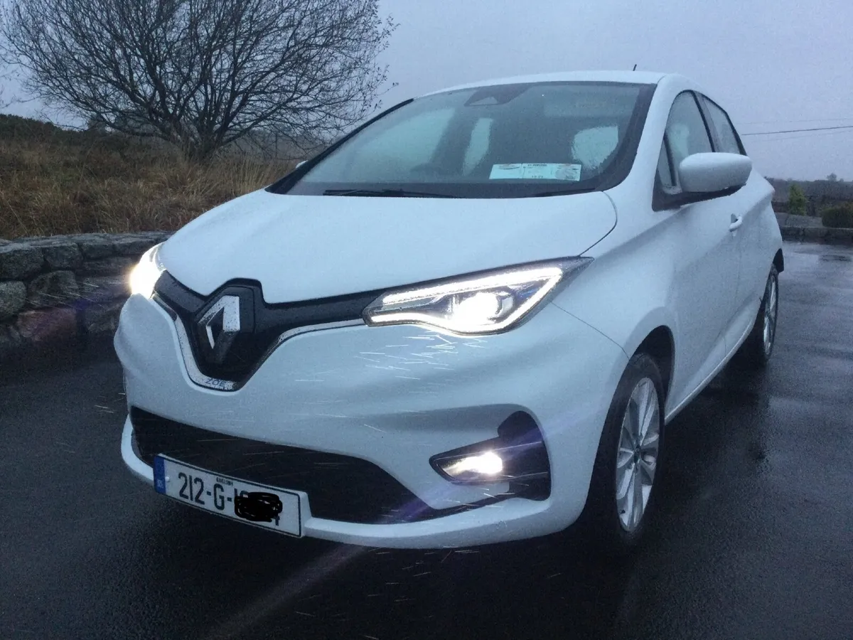 2021 Renault ZoeZE Iconic R 19 Rapid - Image 1