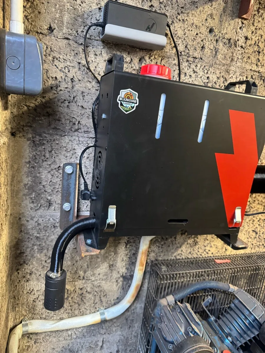 Garage / camper heater - Image 1