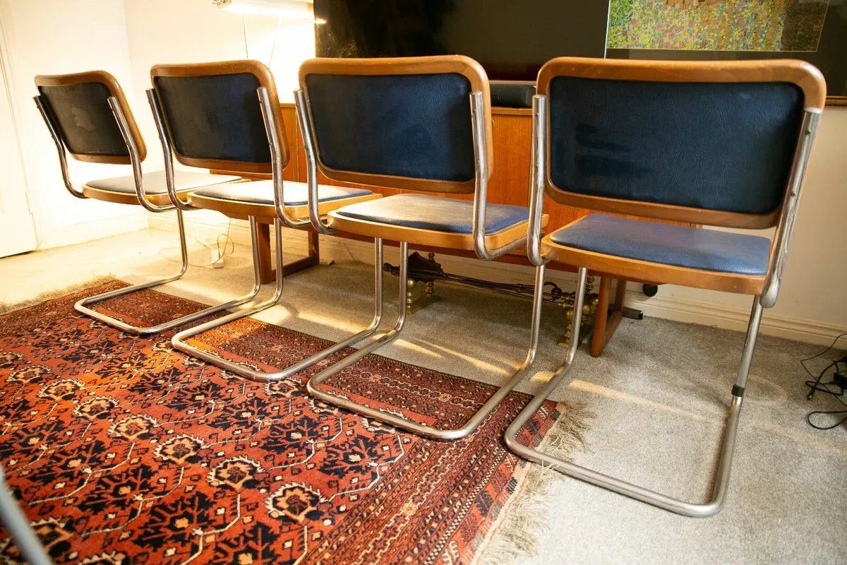 Set of 4 Marcel Bruer Cesca chairs - Image 2