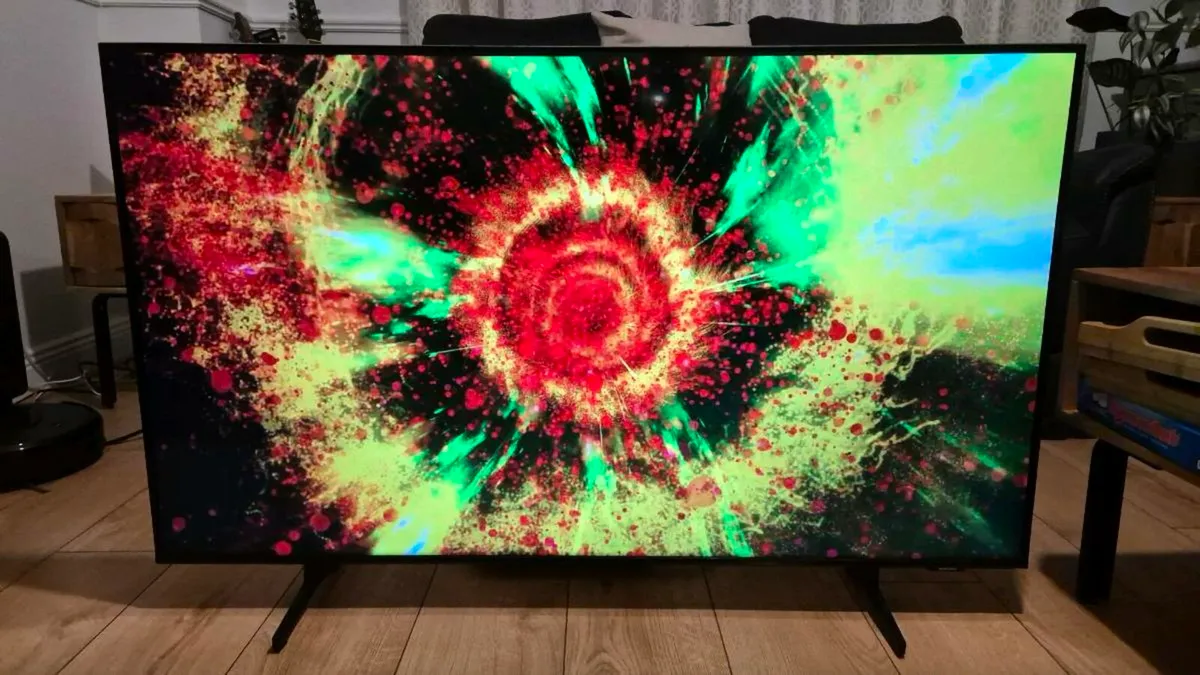 Samsung 50" 8-Series Crystal UHD 4K Smart TV - Image 4