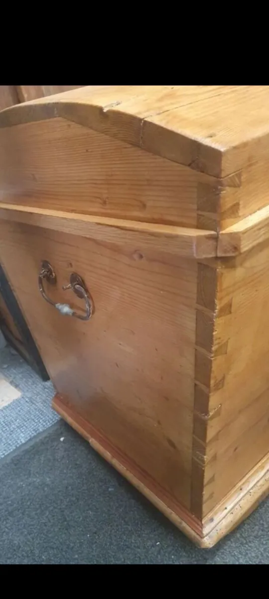 victorian dome top pine trunk with candle box - Image 4