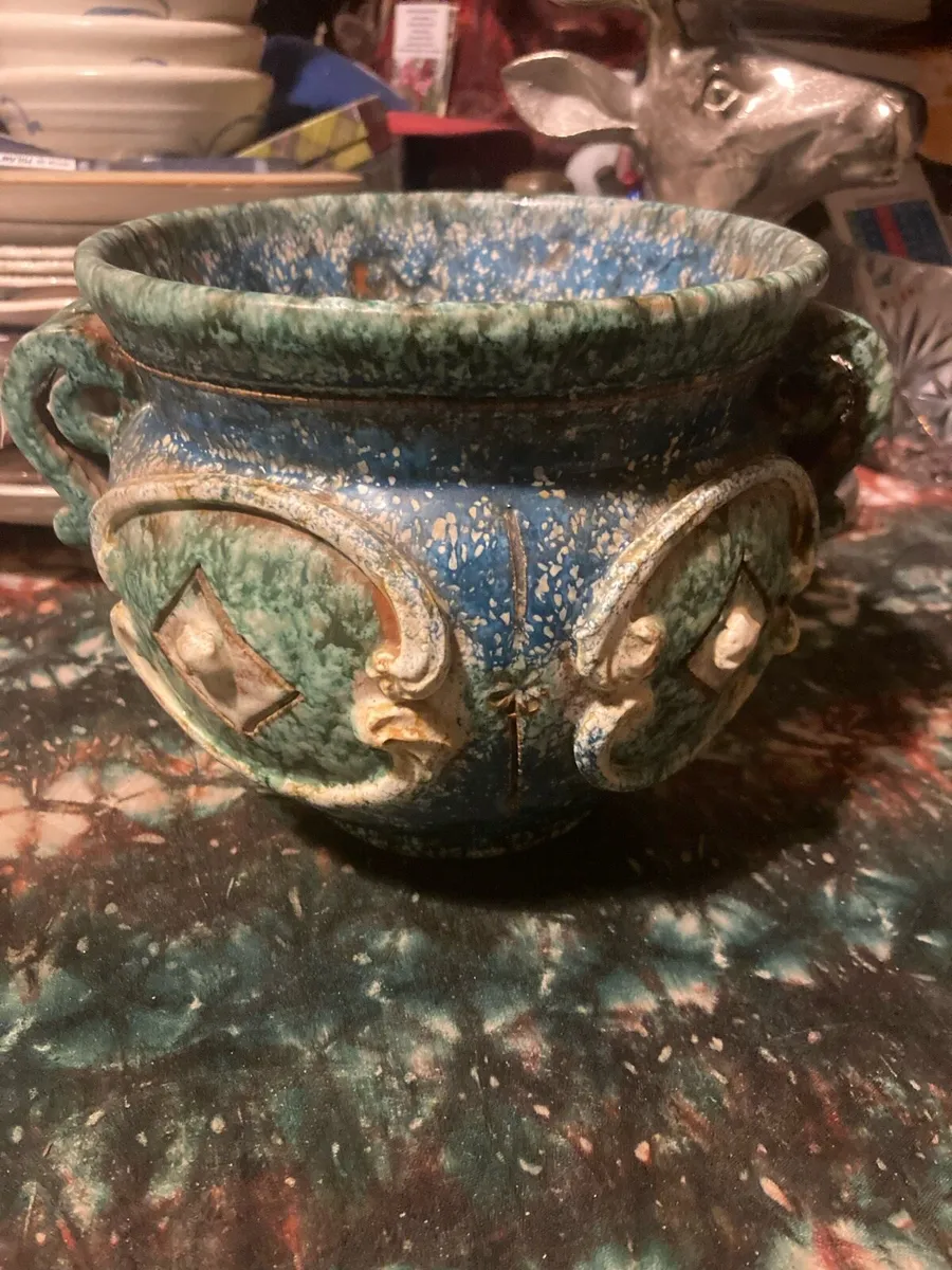 Italian pottery jug and flower pot free poatage - Image 1