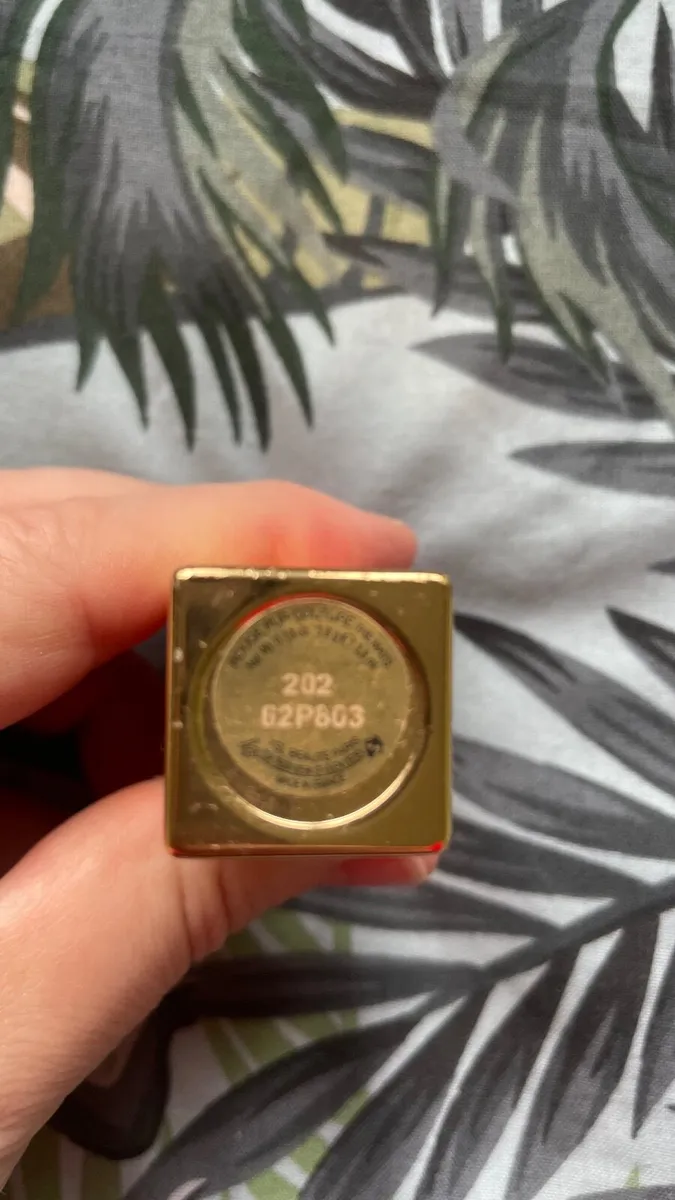 Red lipstick ysl - Image 4