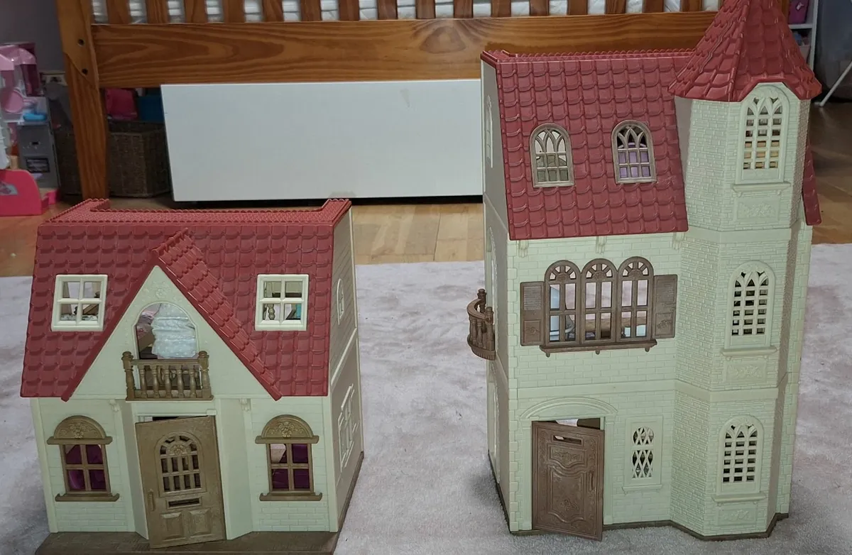 Sylvanian houses - Image 1