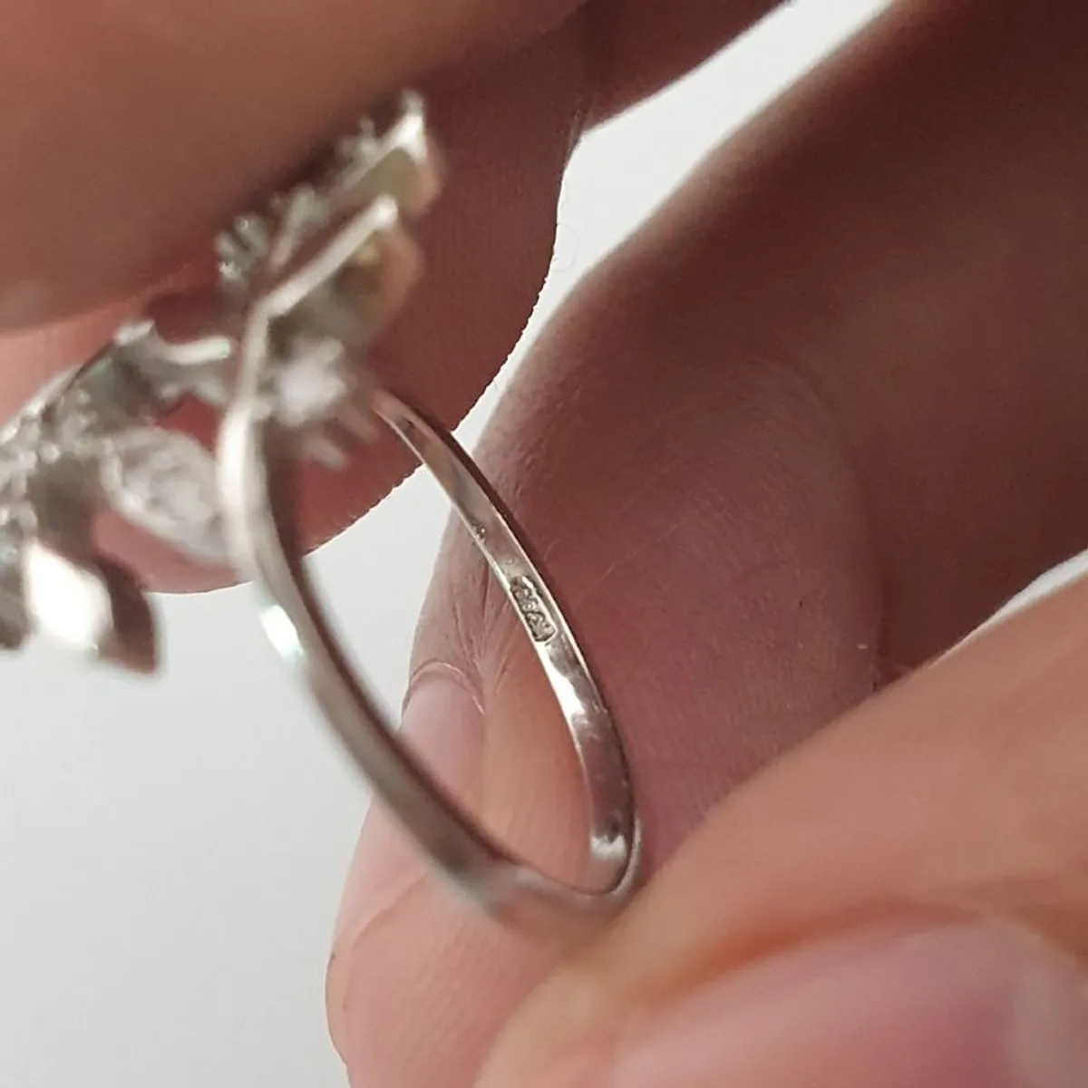 Beautiful Flower Desgin 925 Sterling Silver Ring - Image 4