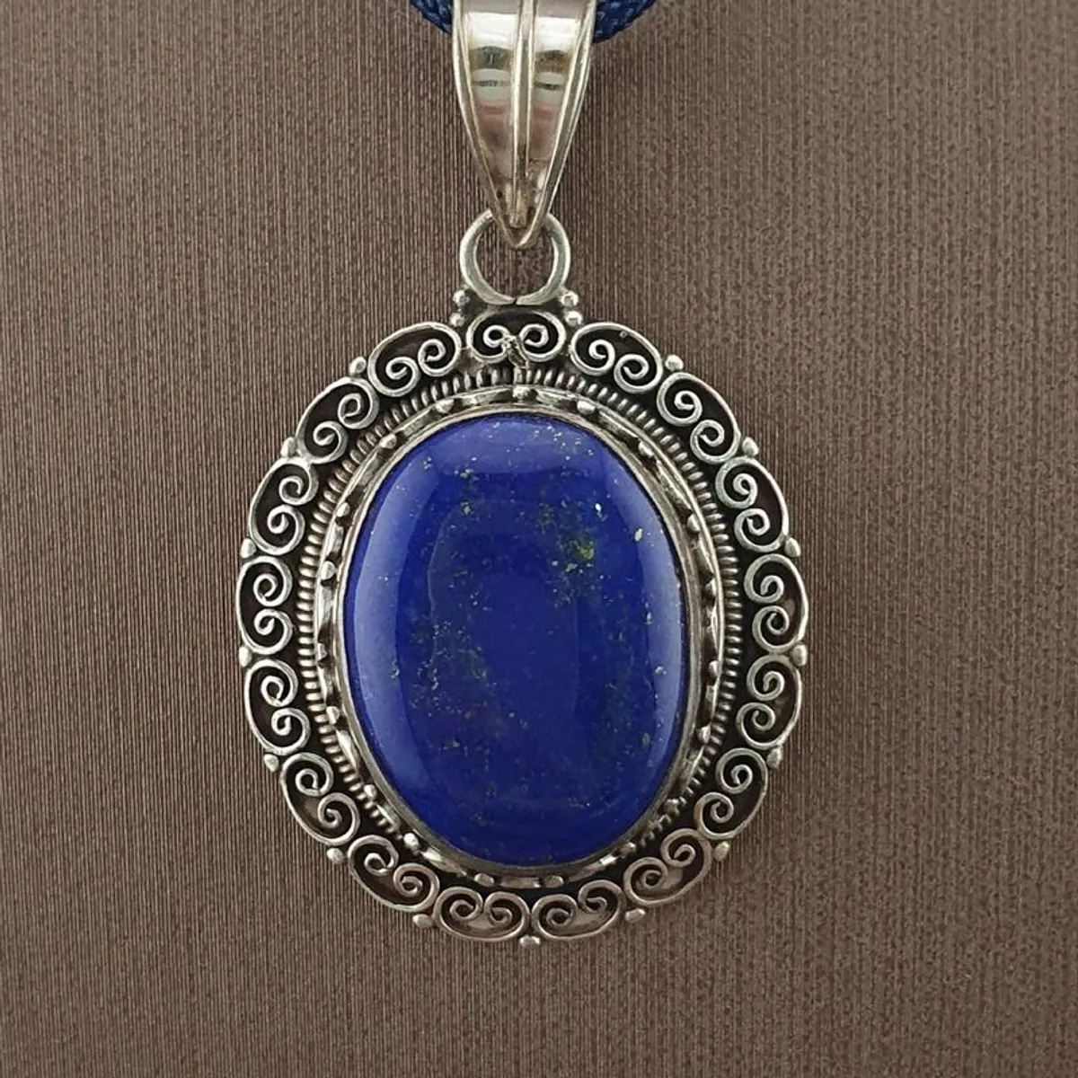 Beautiful Handmade Desgin 925 Silver & Lapis Lazuli Pendant - Image 1