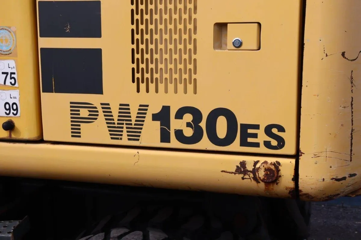 2002 Komatsu pw130es-6k rubberduck - Image 3