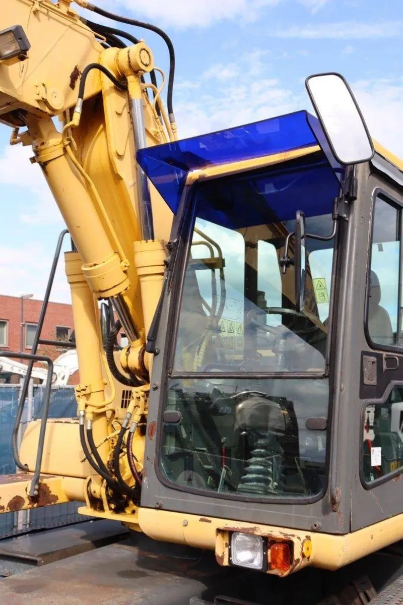 2002 Komatsu pw130es-6k rubberduck - Image 4