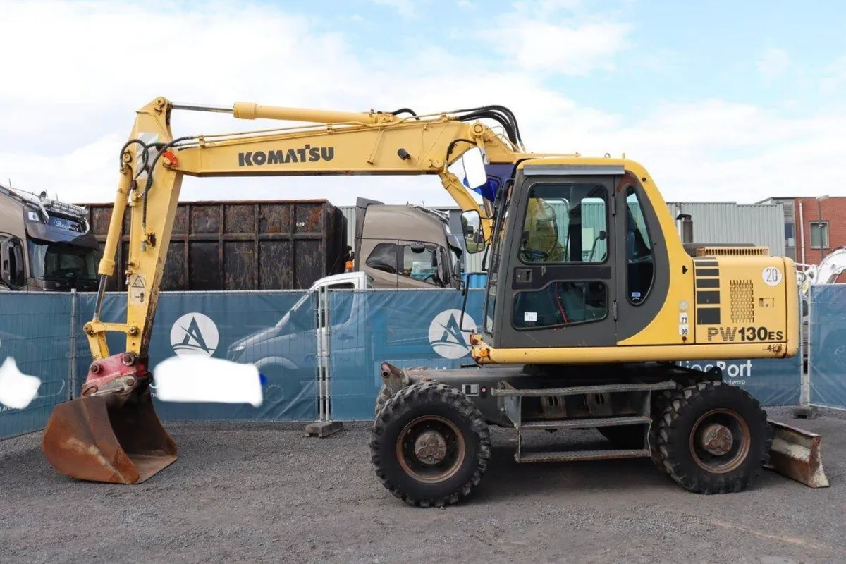 2002 Komatsu pw130es-6k rubberduck - Image 1