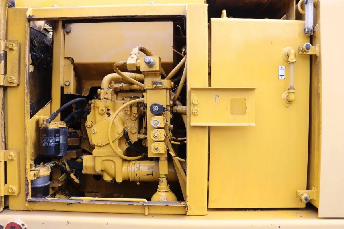 2002 Komatsu pw130es-6k rubberduck - Image 2