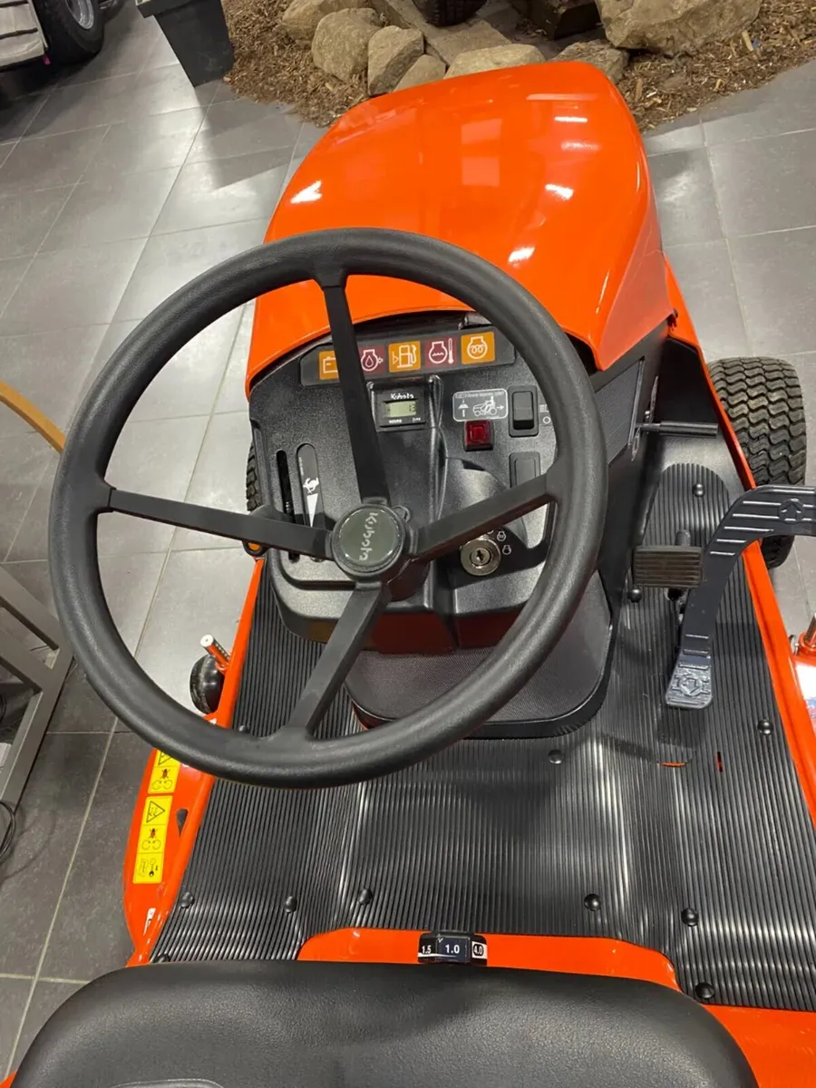 New Kubota G21E High Dump Lawnmower - Image 4