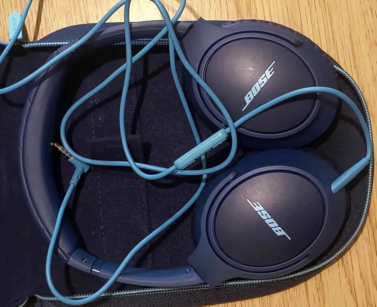 Bose Sound True around-ear headphones - Image 3