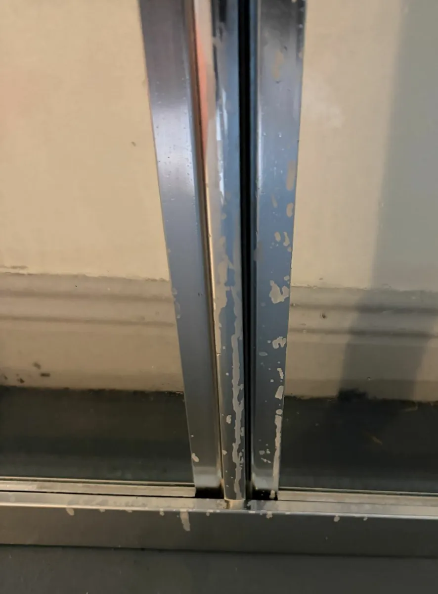 Chrome 900mm shower door - Image 2