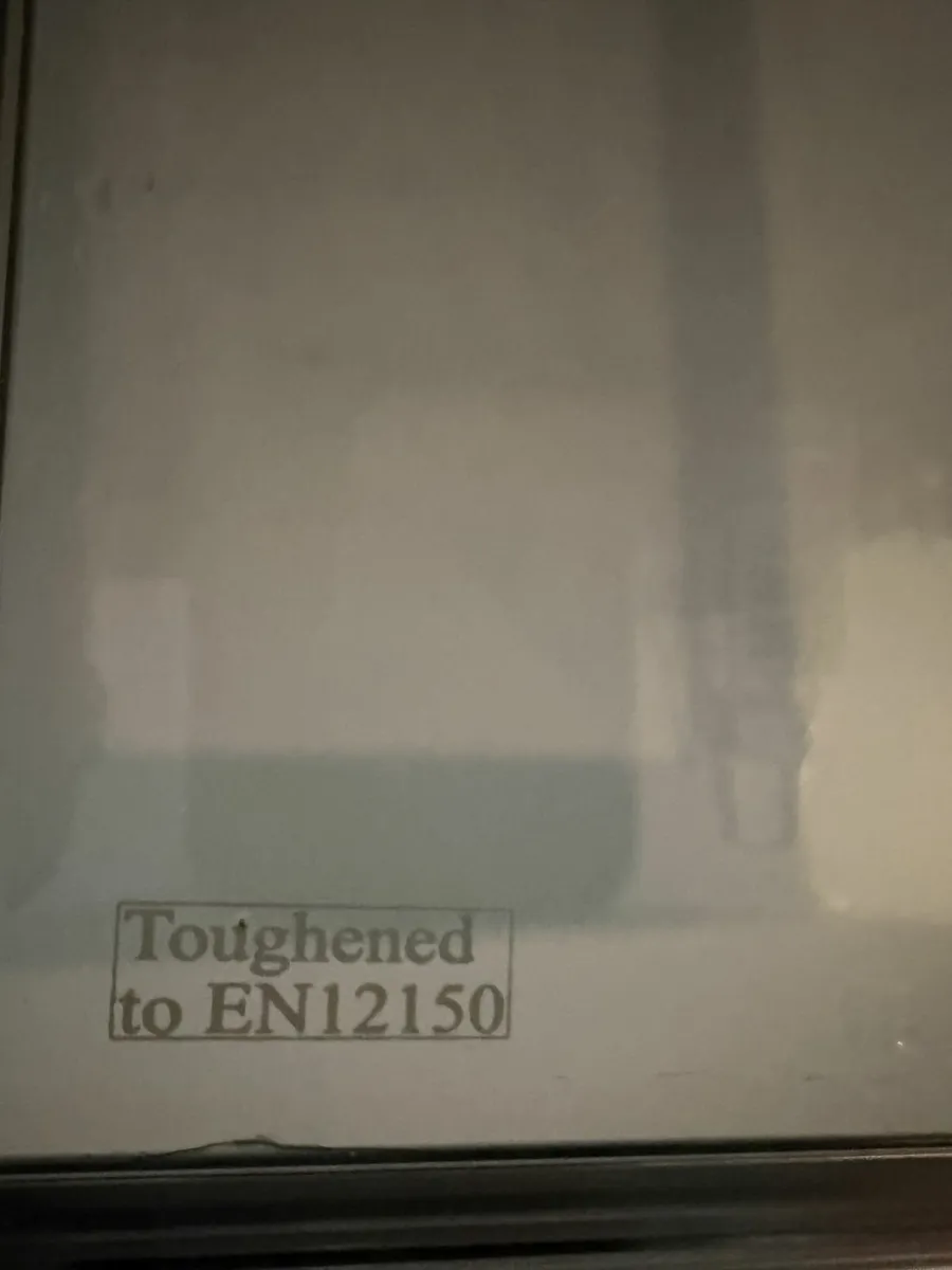 Chrome 900mm shower door - Image 3