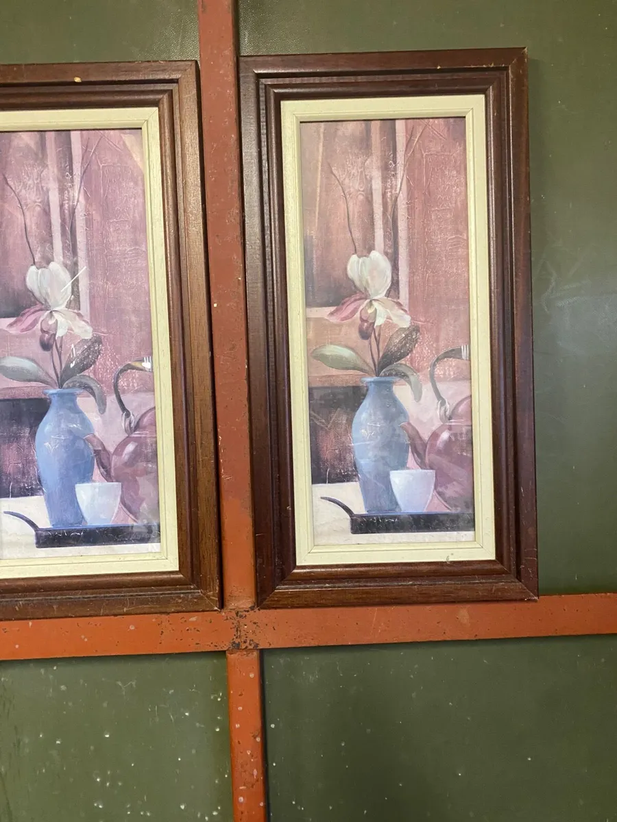 Pair of pictures - Image 2