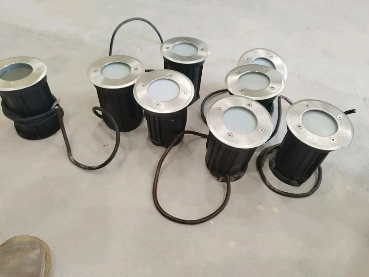 GARDEN STENLEY STEEL SPOT LIGHT - Image 1