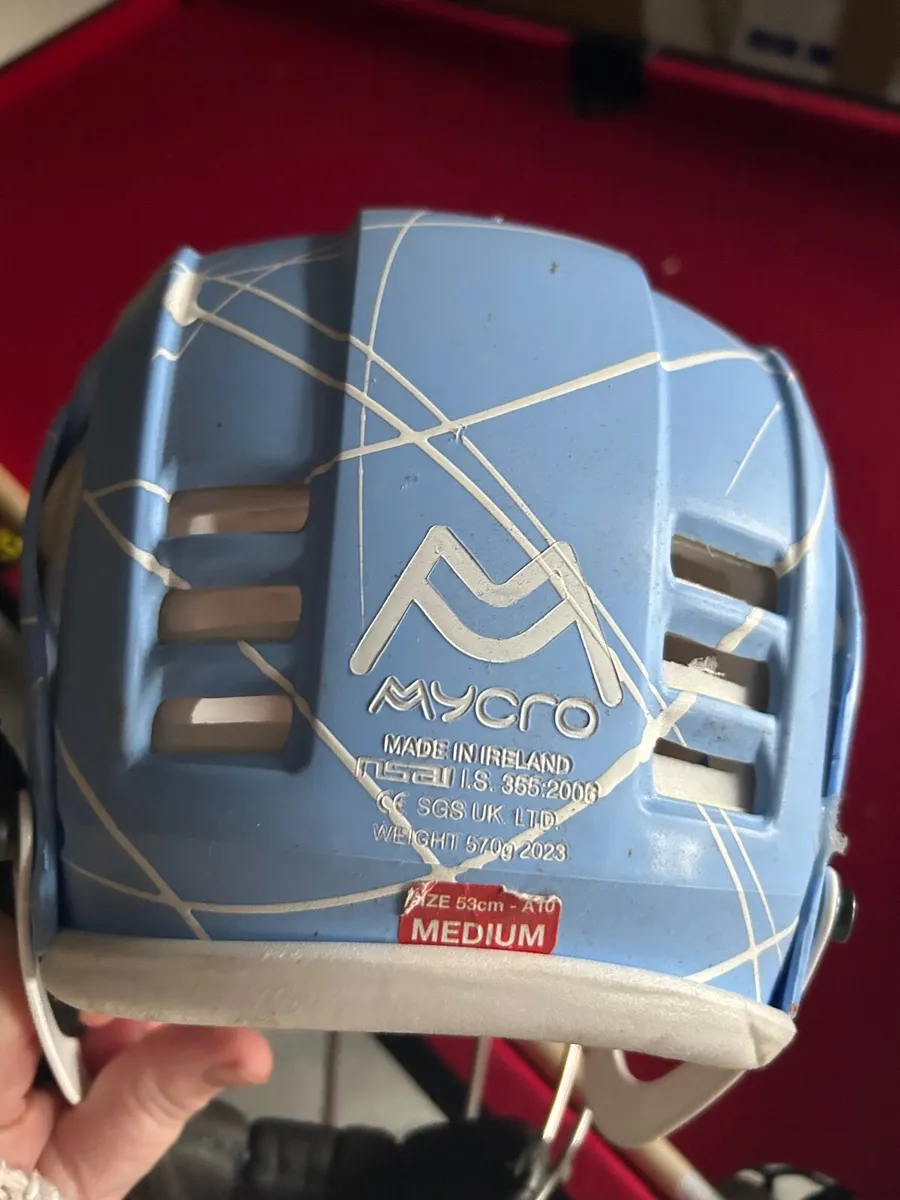 Hurling Helmet - Image 1