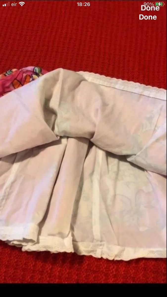 Girls stunning skirt age 8 €3 - Image 2