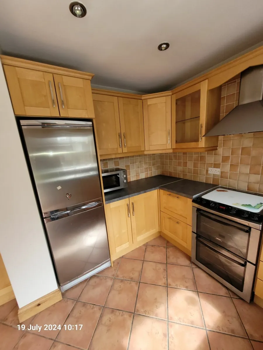 Kitchen Units - Image 2