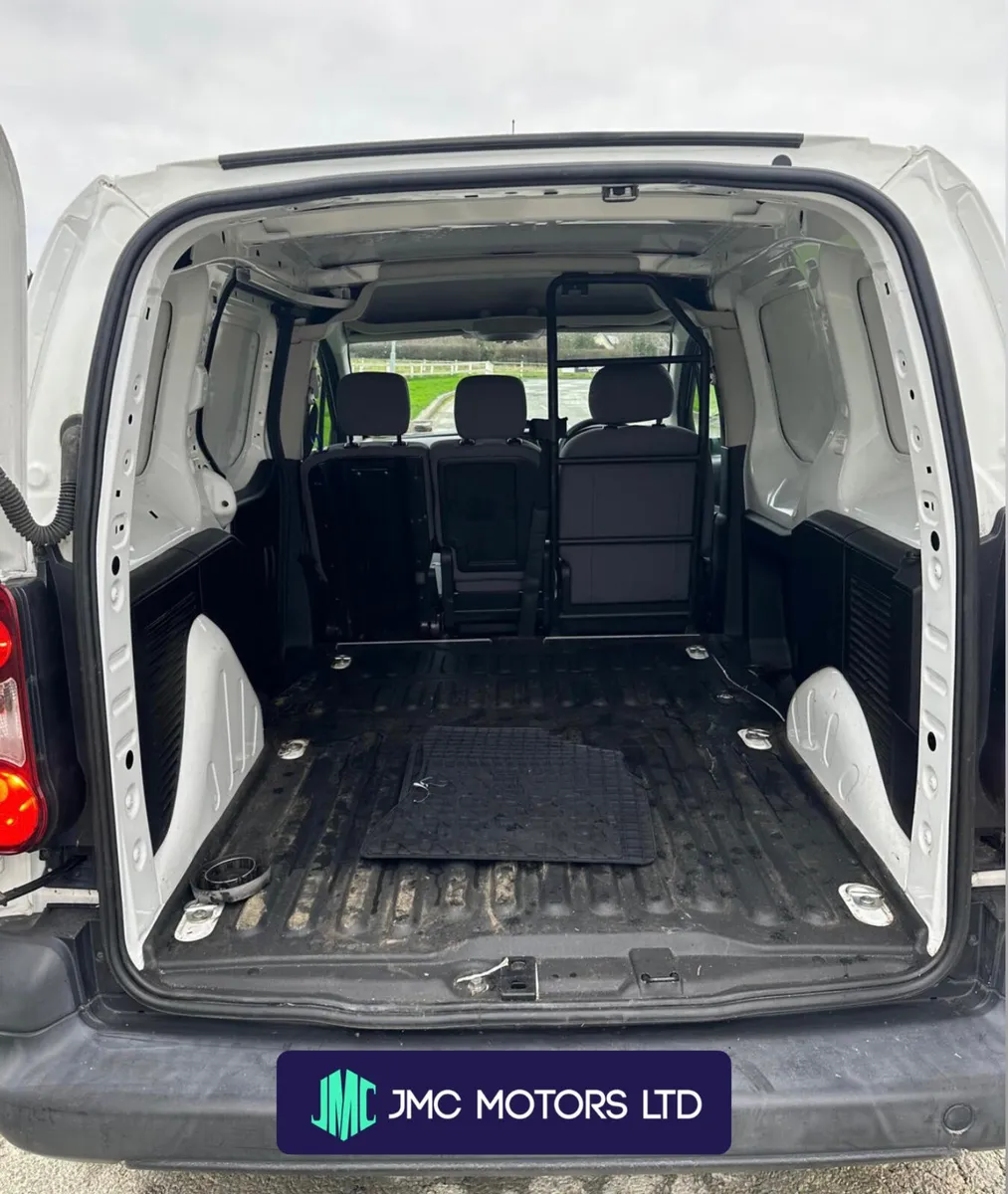 Peugeot Partner 2016 Low Mileage - Image 4