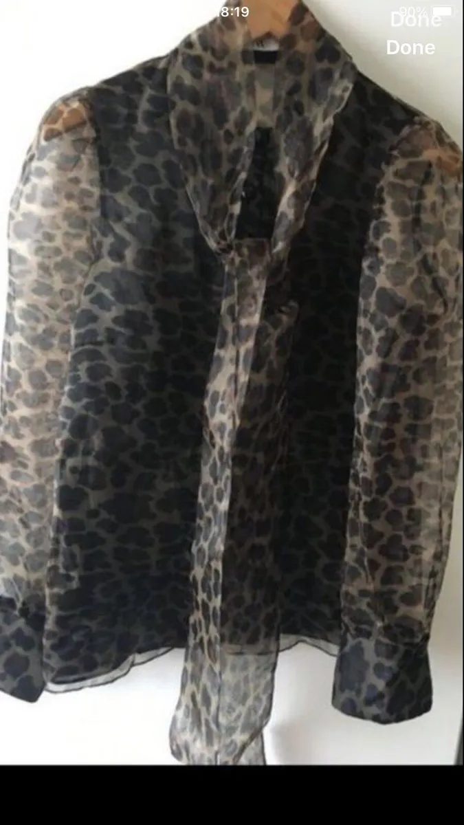 Ladies Zara blouse size XS €5 - Image 4