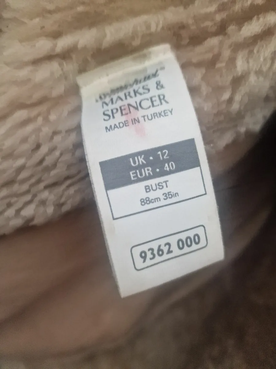 Ladies sheepskin jacket. - Image 4