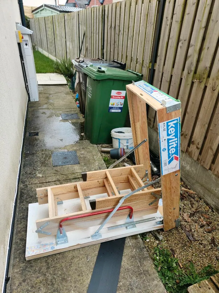 Keylite KYL02 folding attic ladder - Image 3