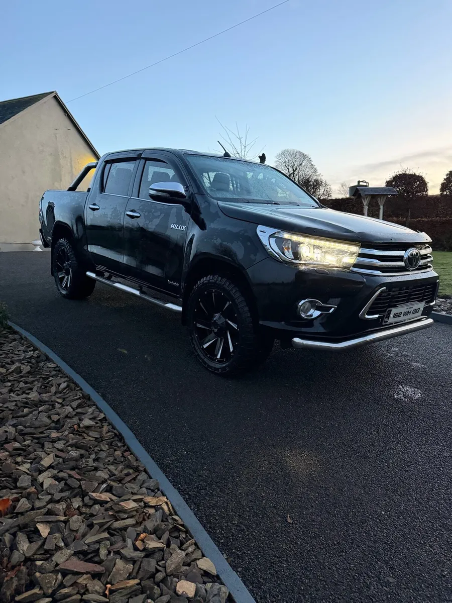 Toyota Hilux Invincible X - Image 1