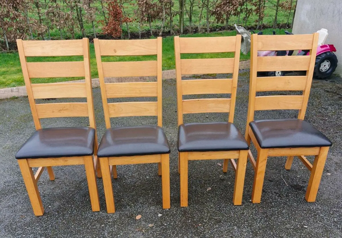 4 dinning room chairs - Image 1