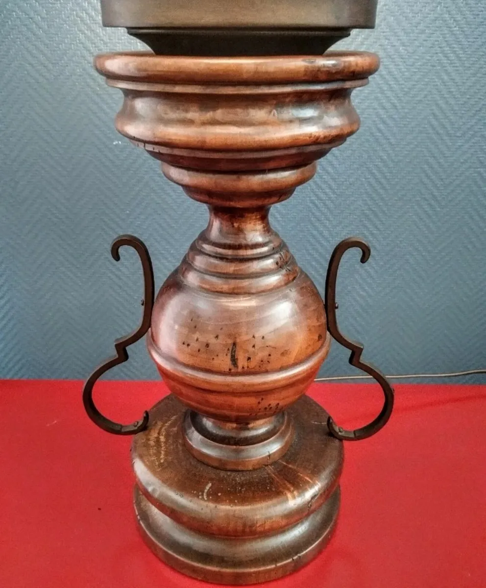 Vintage large solid wood and opaline glass lamp - Image 4