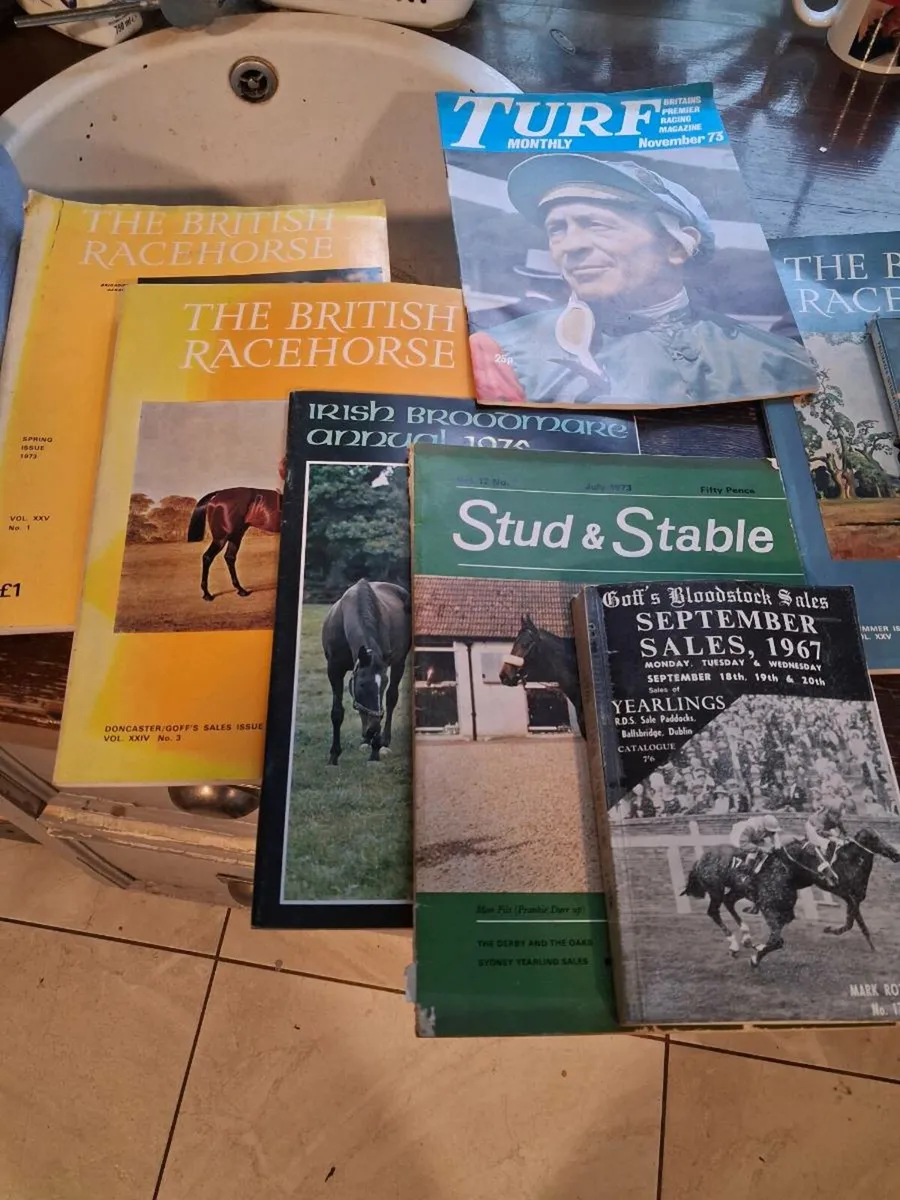 Vintage magazines - Image 1