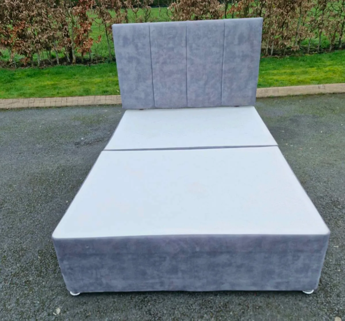 4ft Small double bed including headboard - Image 1