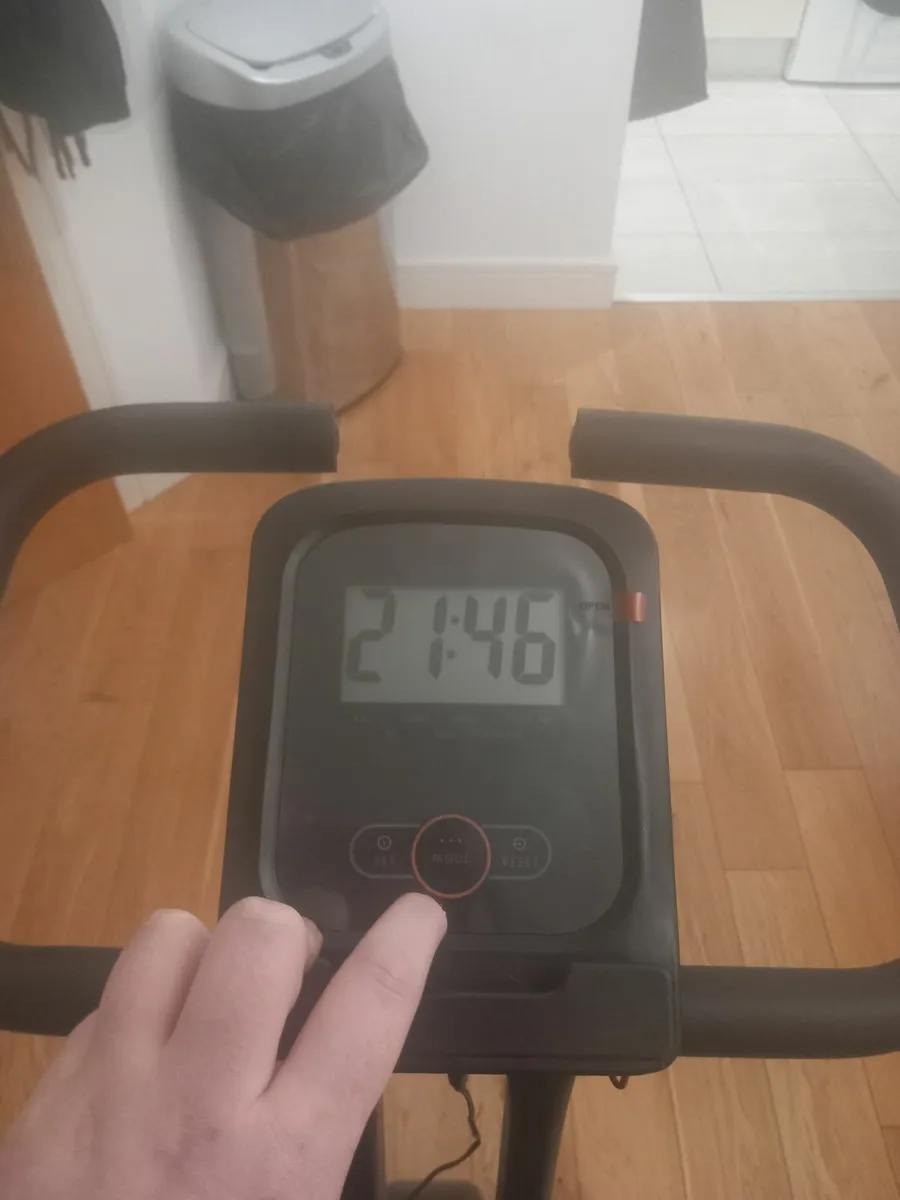 Excercise bike - Image 4