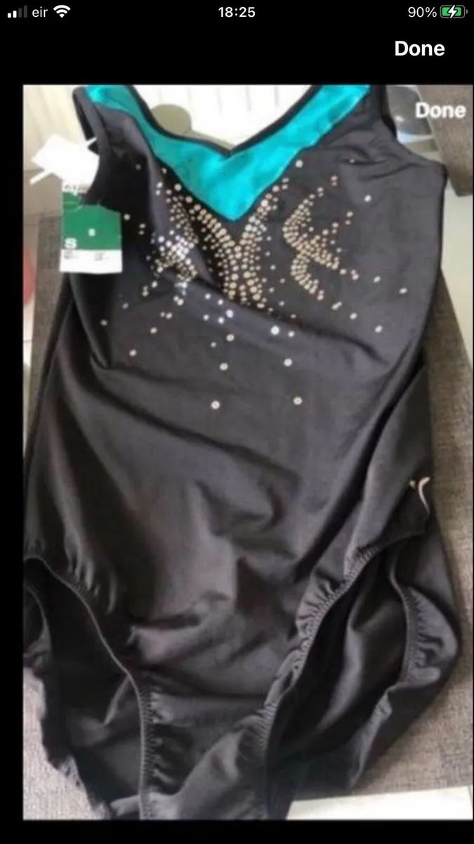 Girls new Leo tart size S €8 - Image 1