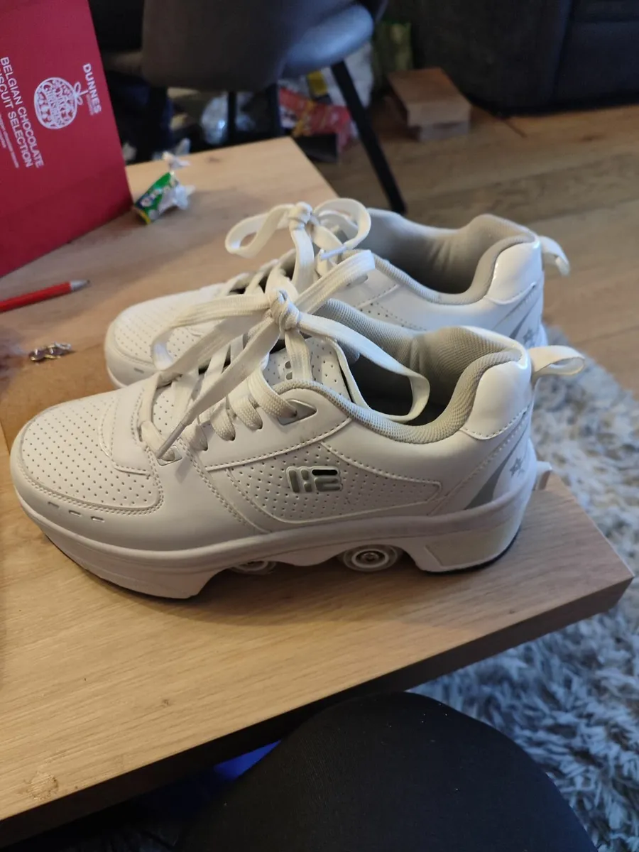 Roller shoes - Image 2