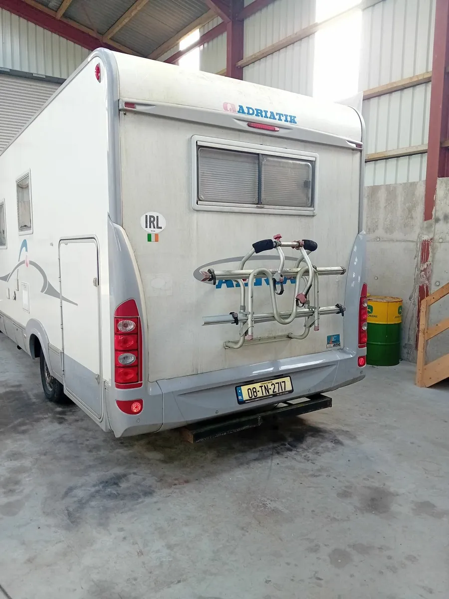 Camper Van - Image 4