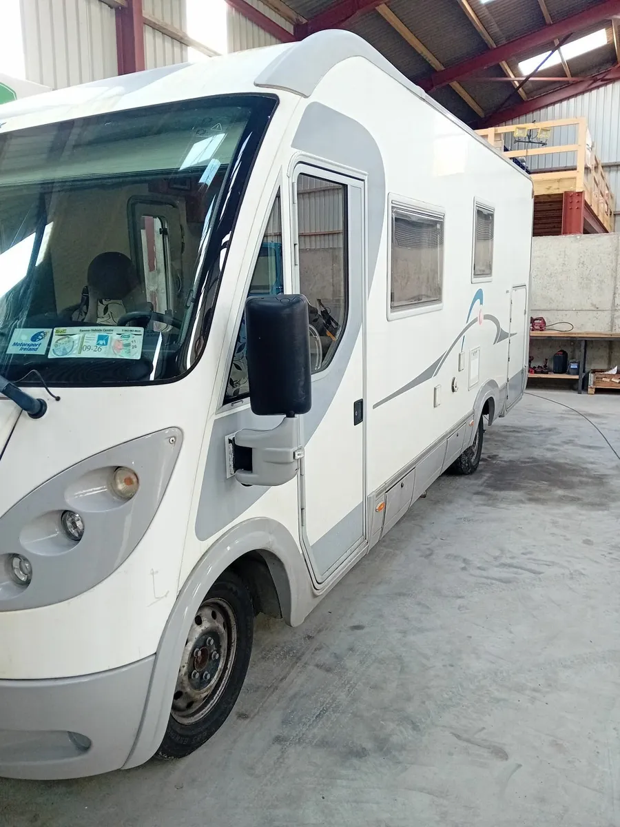 Camper Van - Image 3